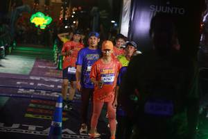 BIB: 3454, 4767, 4262
                            <button type="button" onclick="openModal(26275068)" class="btn btn-primary btn-sm float-right btn-popup" data-toggle="modal" data-target=".modal-high-quality">
                        <i class="fas fa-shopping-cart"></i> Add to Cart
                    </button>
                                            <button type="button" onclick="isThisMe(26275068, true)" class="btn btn-success btn-sm float-right btn-popup btn-isme hidden" data-toggle="tooltip" data-placement="bottom" title="นี่คือรูปของคุณใช่ไหม คลิกที่นี่เพื่อเอาเข้าอัลบั้ม">
                        <i class="fas fa-plus"></i> Add to album
                    </button>
                    <button type="button" onclick="isThisMe(26275068, false)" class="btn btn-warning btn-sm float-right btn-popup btn-isnotme hidden">
                        <i class="fas fa-ban"></i> Remove from album
                    </button>